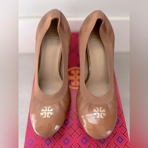 Authentic Women’s Tory Burch Jolie 75MM Pump Tan US Size: 8.5